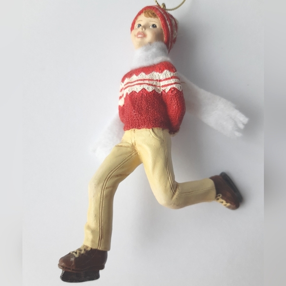 Skater Ornament - Picture 1 of 3